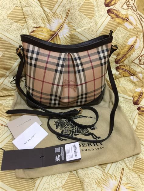 harga tas burberry asli
